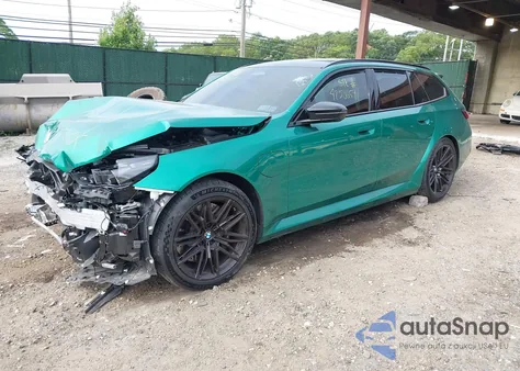 2025 BMW M5 z USA, uszkodzony, nr VIN WBS83GV09SCU71845